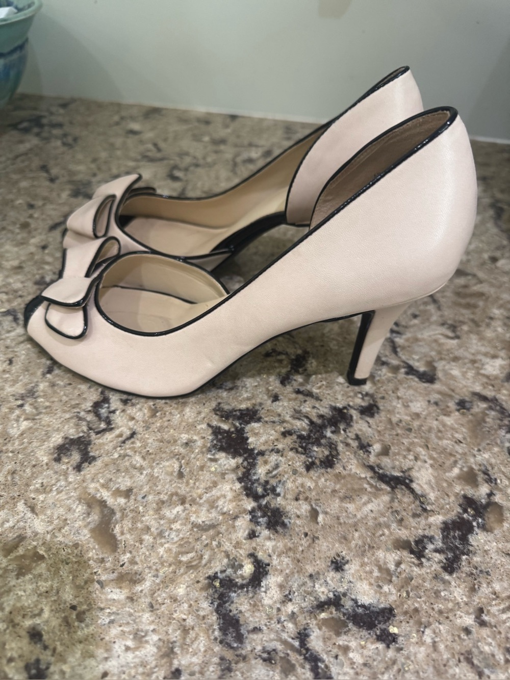 Kelly & katie Women's Bow-Accent Nude Pumps